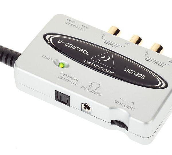 Behringer U-Control UCA202 USB Audio Interface