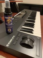 MusicNomad All Purpose ONE Cleaner, MIDI Keyboard Controllers, Keys, Digital Pianos & Matte Pianos, 4 oz (MN131) - Image 2