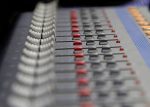 Yamaha MG12XU 12-Input 4-Bus Mixer with Effects - Image 2