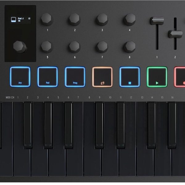 Arturia MiniLab 3, 25 Slim-Key USB-C Midi Controller with 5-Year Warranty, 8 Backlit LED Pads, 8 Knobs, 4 Faders, Midi Out, Built-in Arpeggiator, Chord mode and Software Bundle - Deep Black