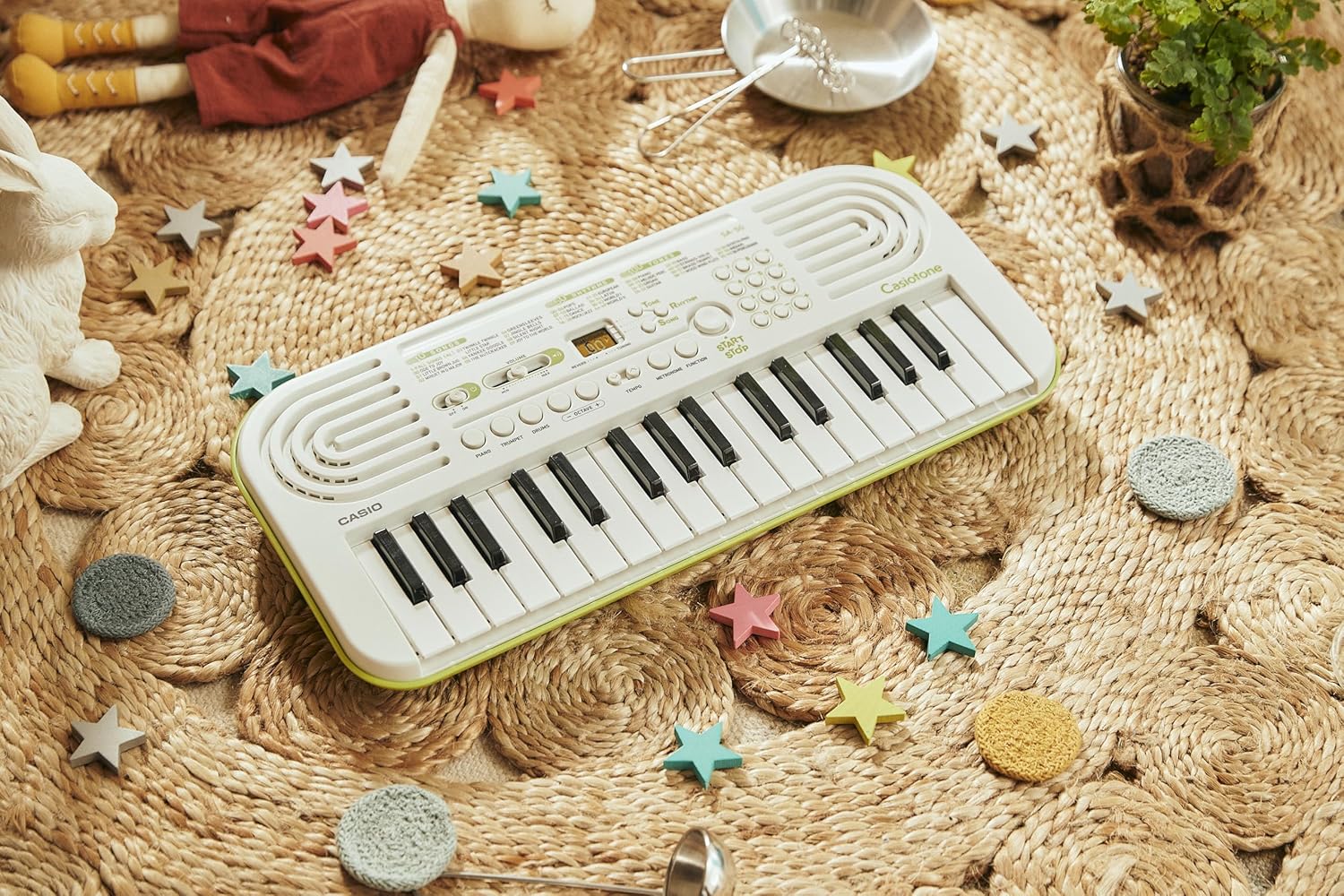 91V8H62kjPL._SL1500_ Casiotone Mini Keyboard SA-50 with Piano tones, White - Image 7