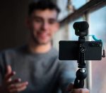 SENNHEISER Professional MKE 400 Directional On-Camera Shotgun Microphone with 3.5mm TRS and TRRS Connectors for DSLR, Mirrorless & Mobile , Connects with Auxiliary - Image 2