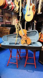 Sara 4/4 Natural Acoustic Violin – Standard Series - Image 3